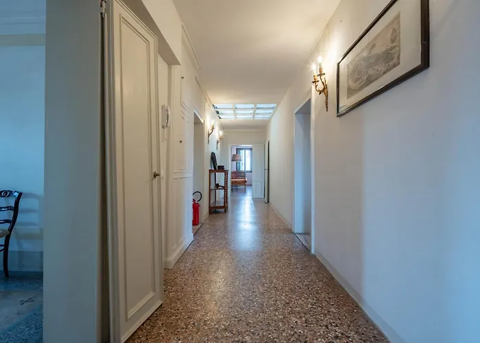 Sunbeam Palace * Venezia