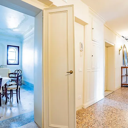 Sunbeam Palace * Veneza